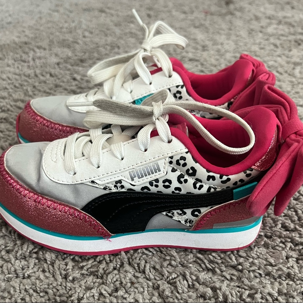 Girls LOL Puma Sneakers